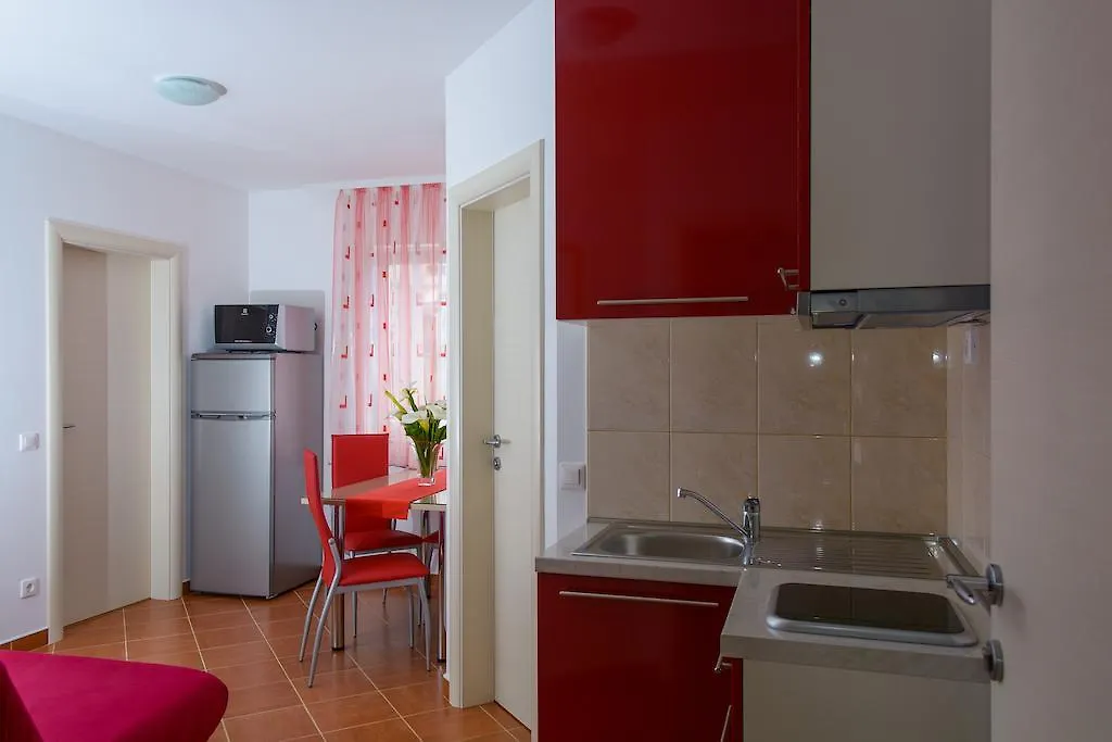 Apartments Mijo Traù